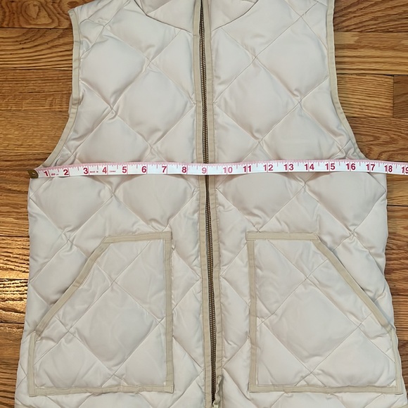 J. Crew Factory Cream Puffer Vest Down Blend Size S - Picture 6 of 10